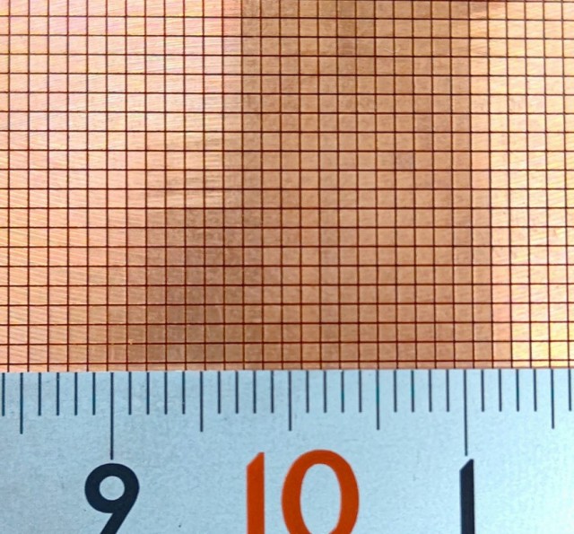 ピンタイプスリット式　フィン溝幅0.2　フィン厚み1.0　フィン高さ2.5　　　　　　　　（溝幅0.1も可能です）