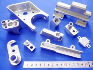 自動車・産業用機械部品